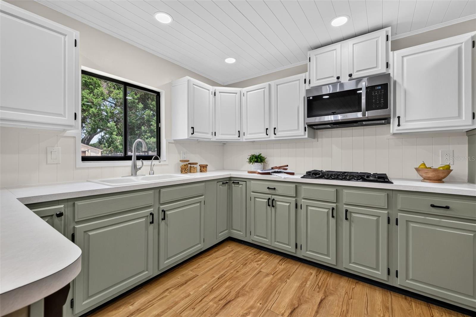 6170 SUNDOWN DR — photo 9