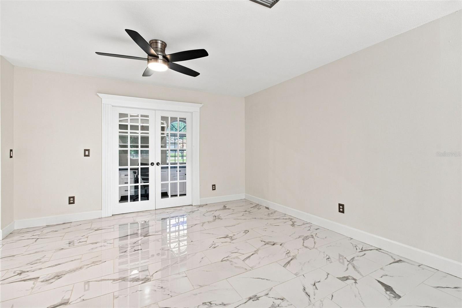 7233 WOODBROOK DR — photo 8