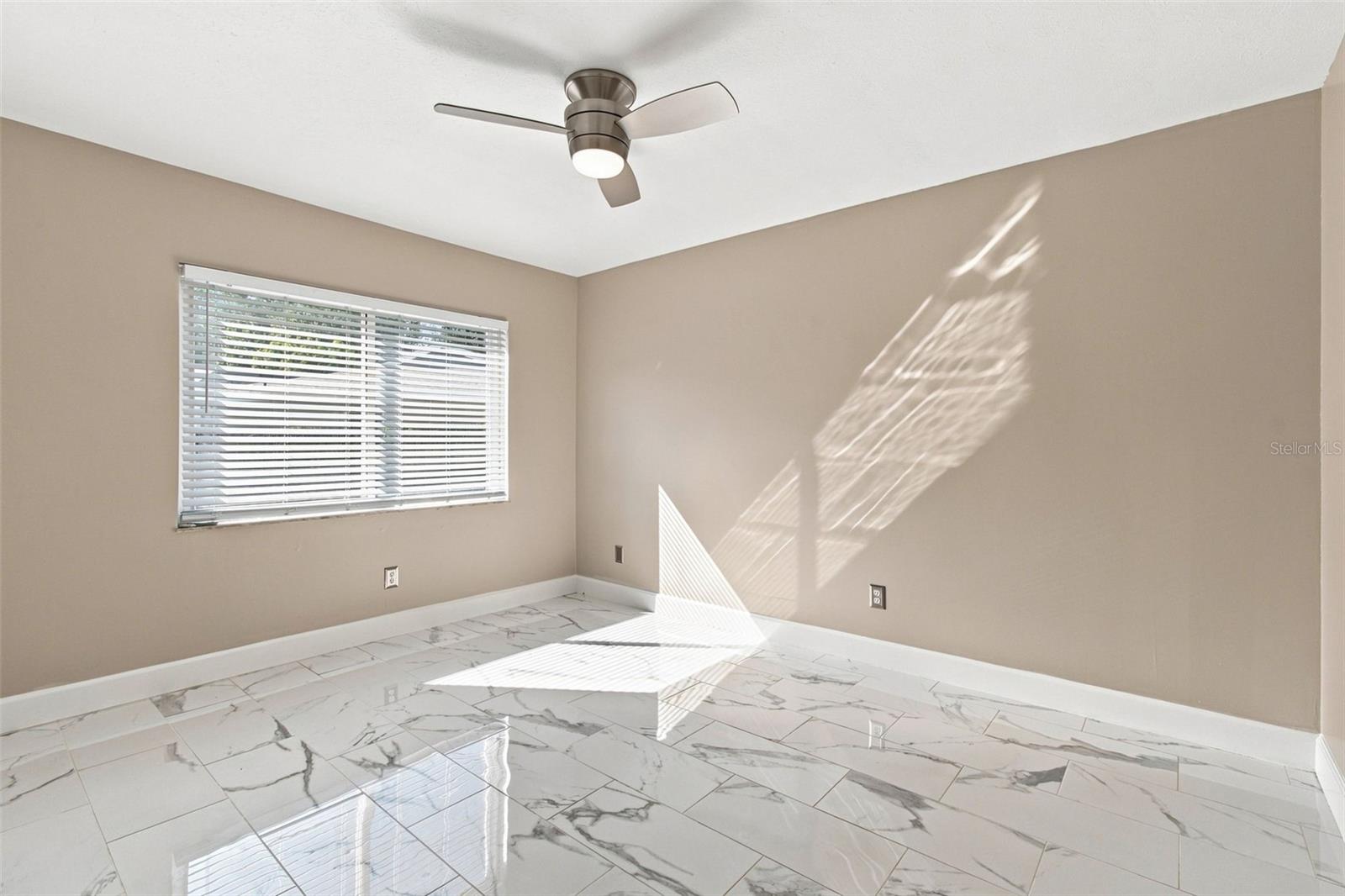 7233 WOODBROOK DR — photo 30
