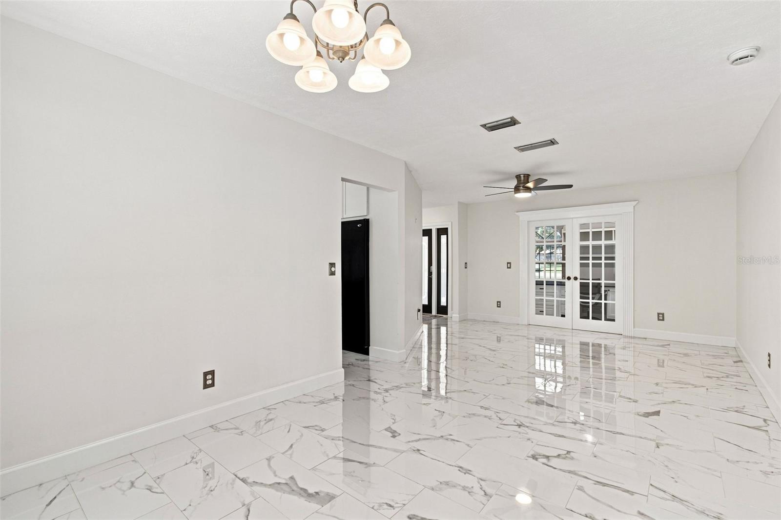 7233 WOODBROOK DR — photo 11