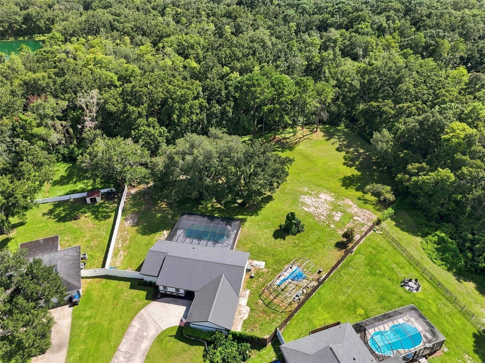 7233 WOODBROOK DR — photo 56