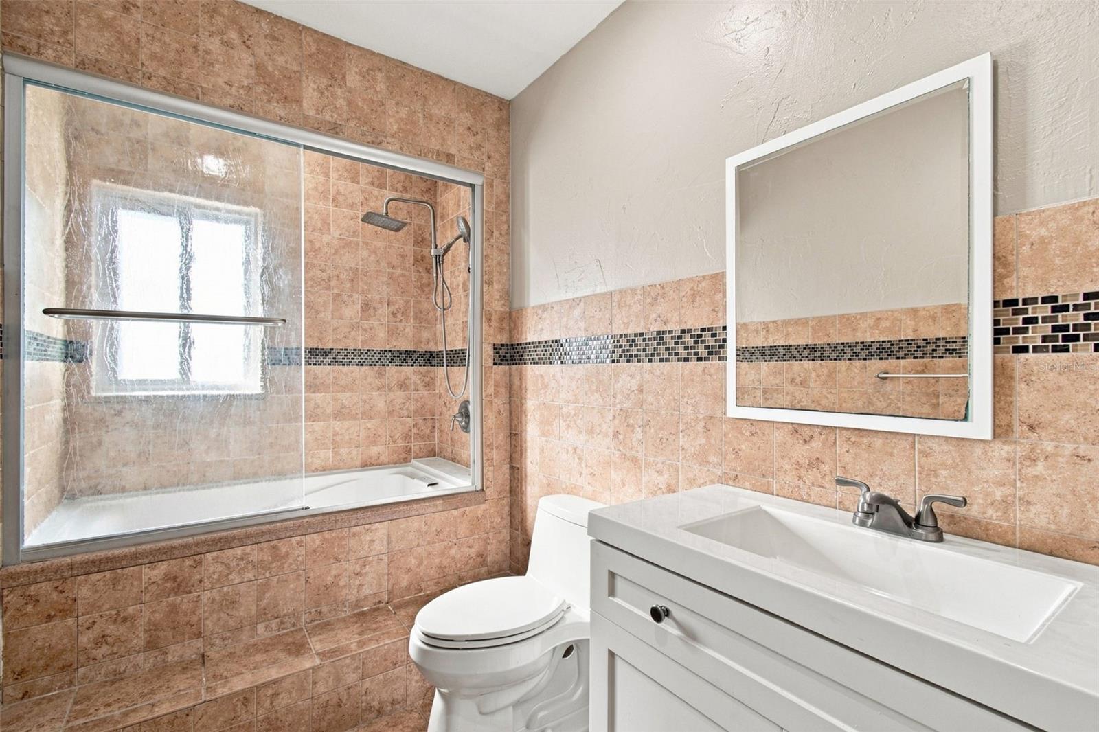 7233 WOODBROOK DR — photo 34