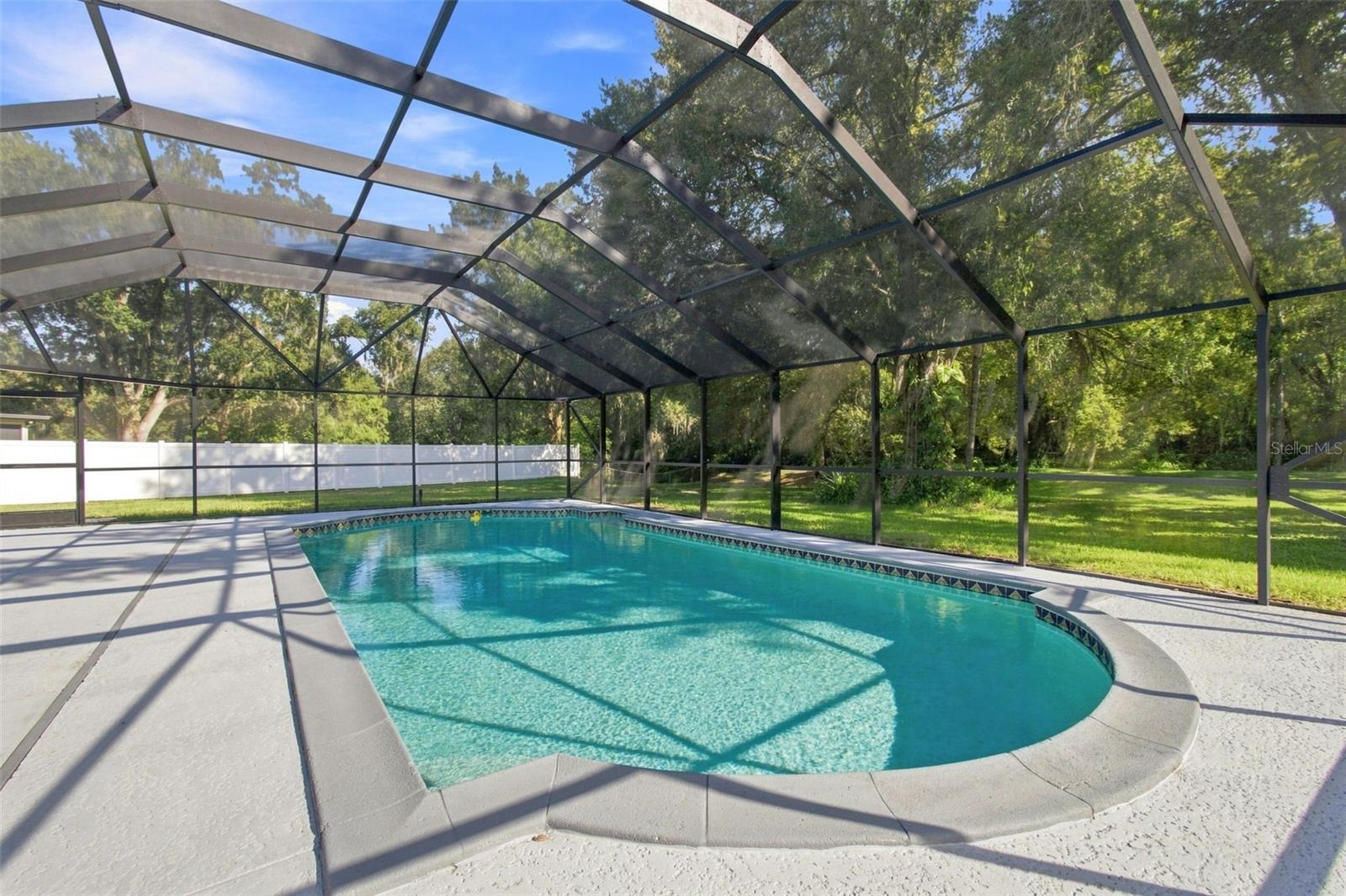 7233 WOODBROOK DR — photo 42