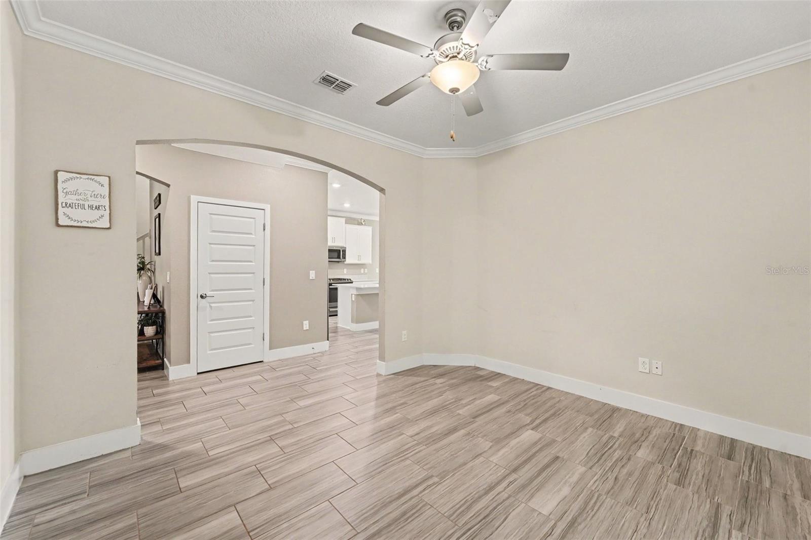17989 FRAME BND — photo 19