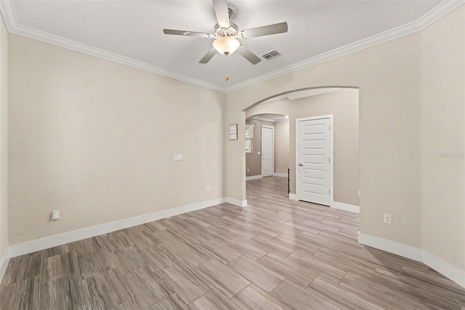 17989 FRAME BND — photo 20