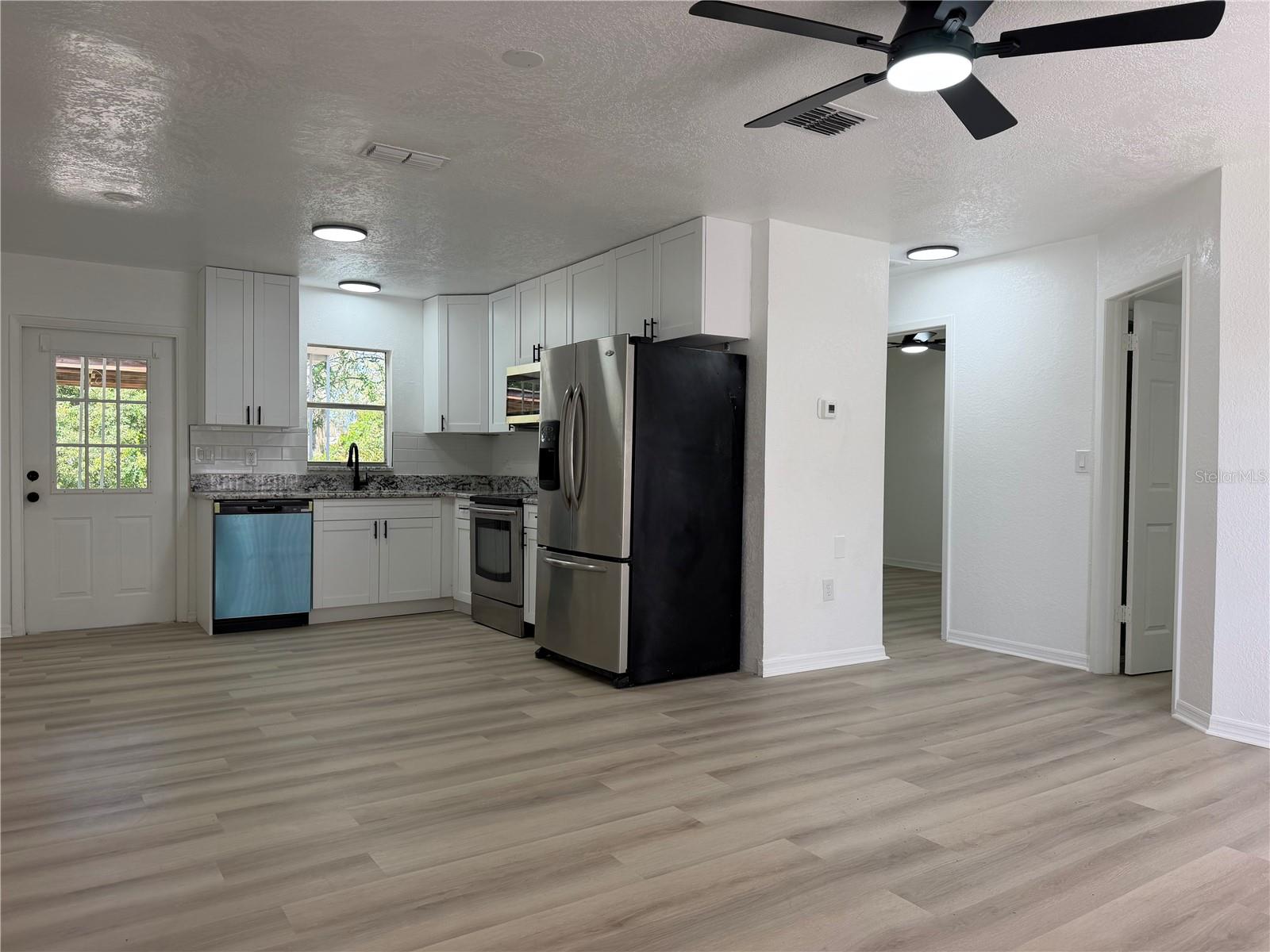 12022 CHUCK CIR — photo 2