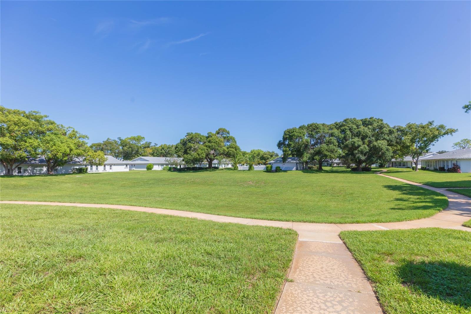 8423 PEBBLE DR — photo 37
