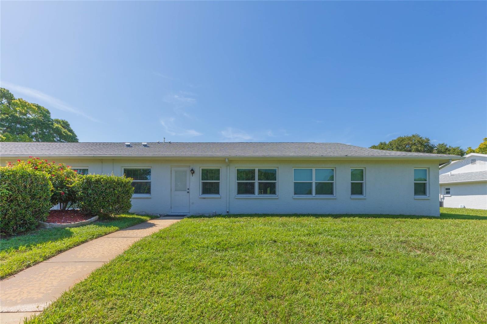 8423 PEBBLE DR — photo 38