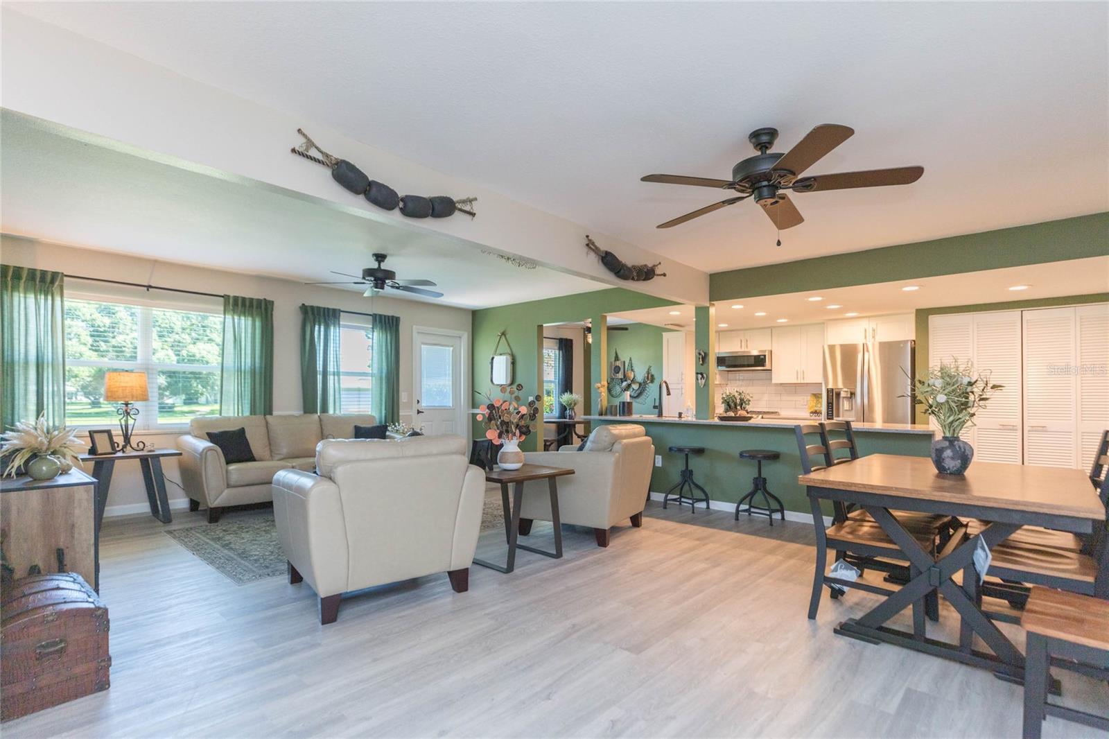 8423 PEBBLE DR — photo 10
