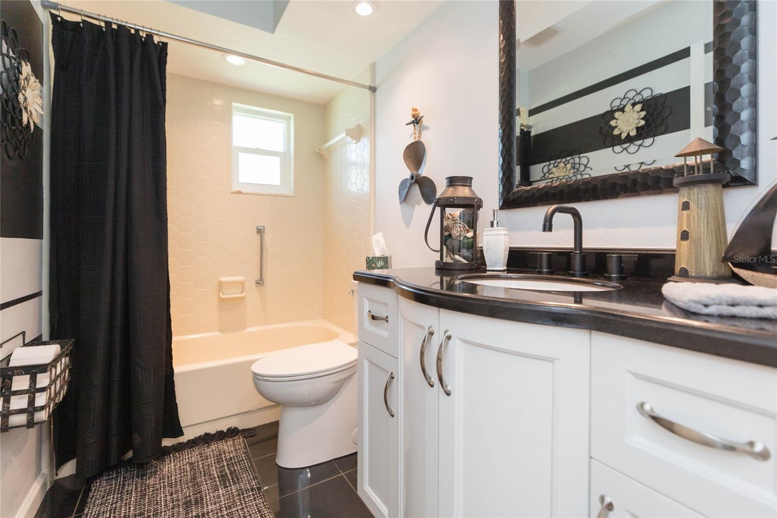 8423 PEBBLE DR — photo 24