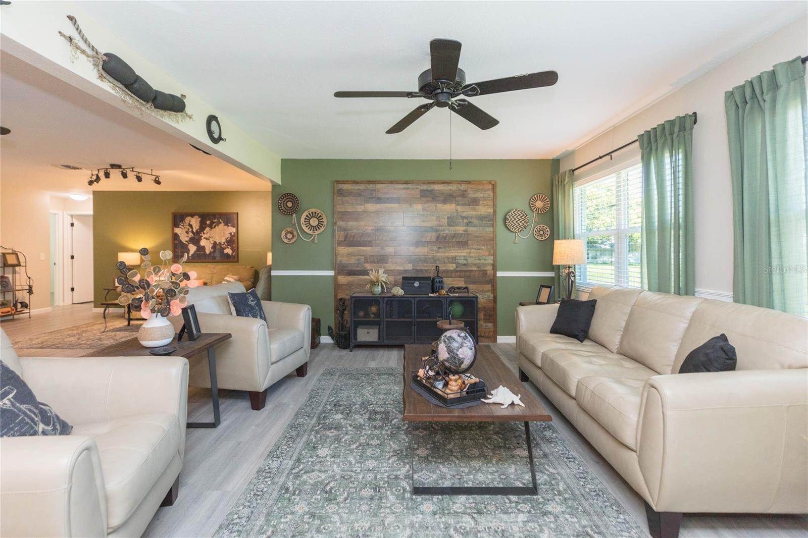 8423 PEBBLE DR — photo 15