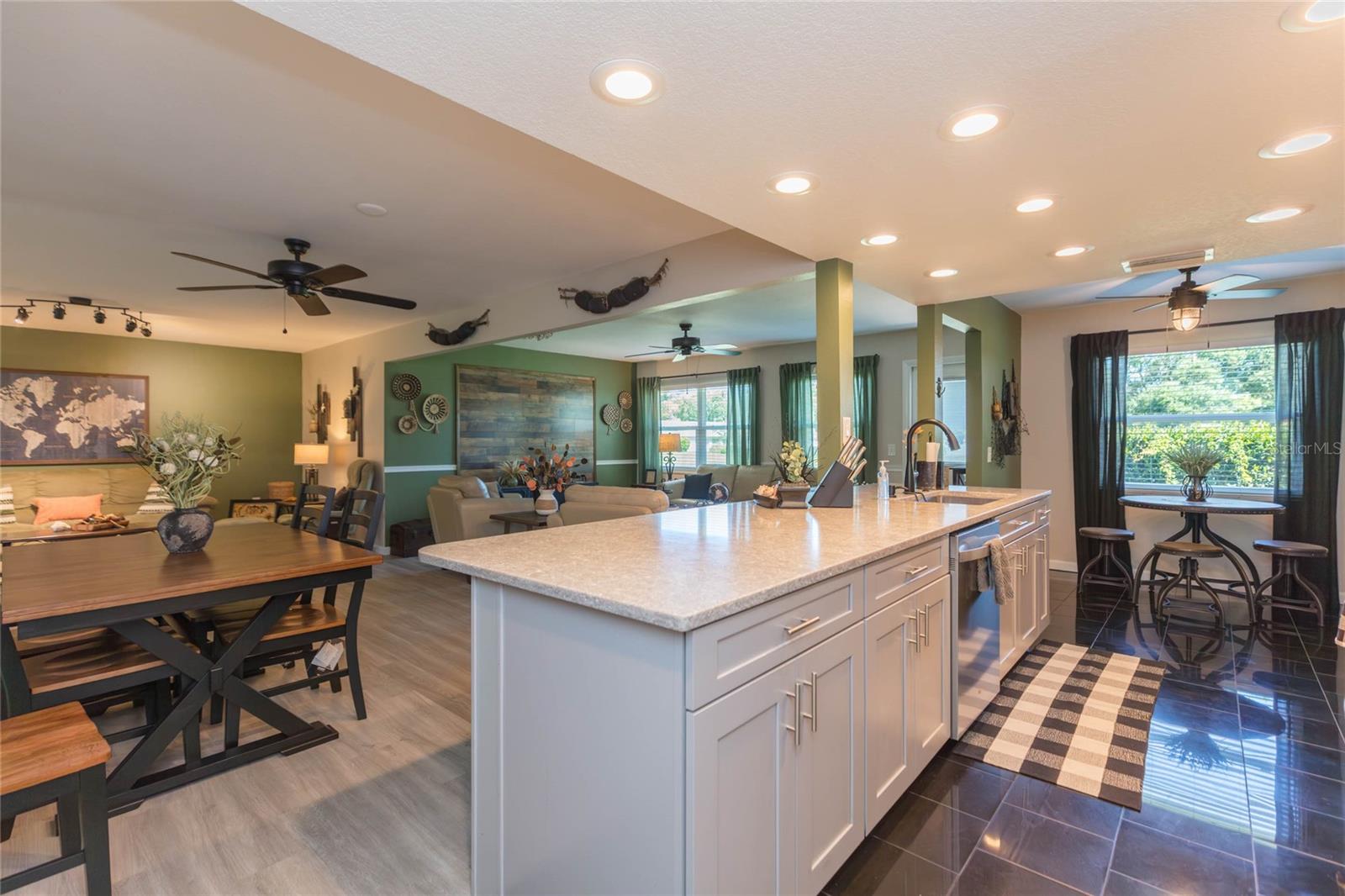 8423 PEBBLE DR — photo 20