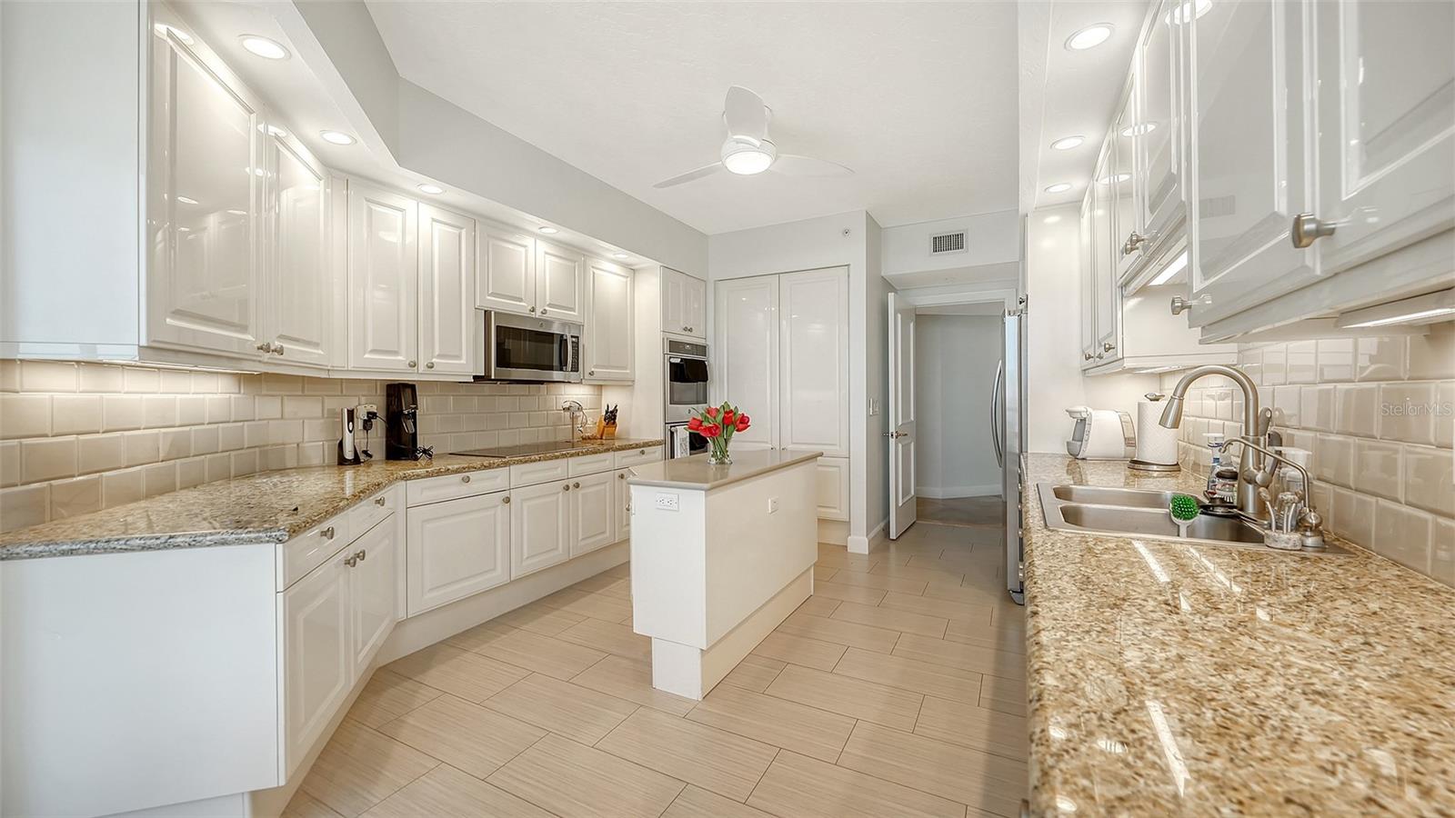 1241 GULF OF MEXICO DR #303 — photo 25