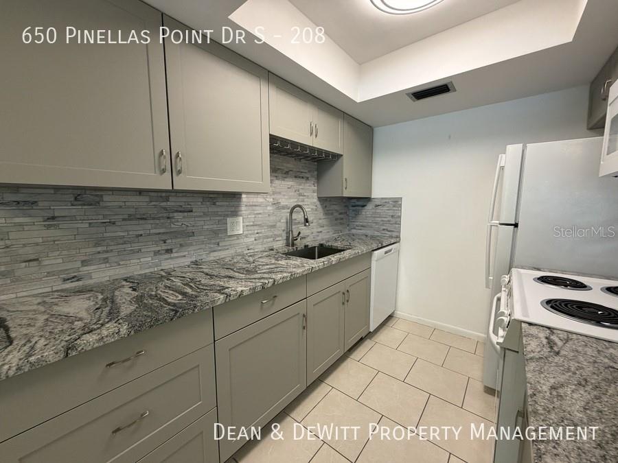 650 PINELLAS POINT DR S #208 — photo 13