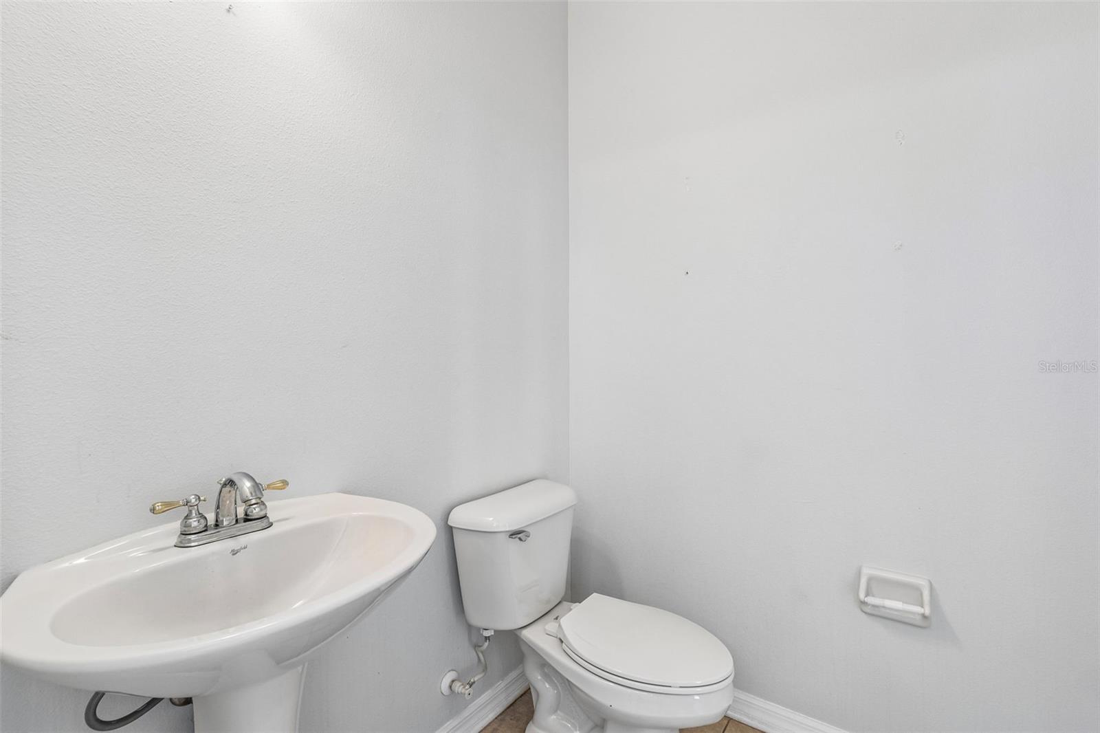 8523 NORTHTON GROVES BLVD — photo 27