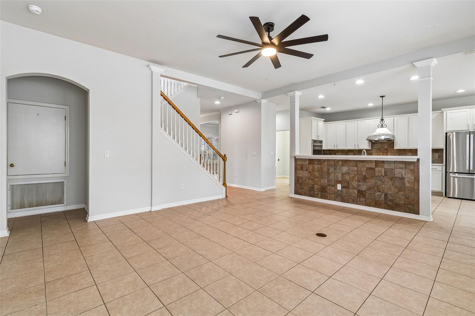 8523 NORTHTON GROVES BLVD — photo 33