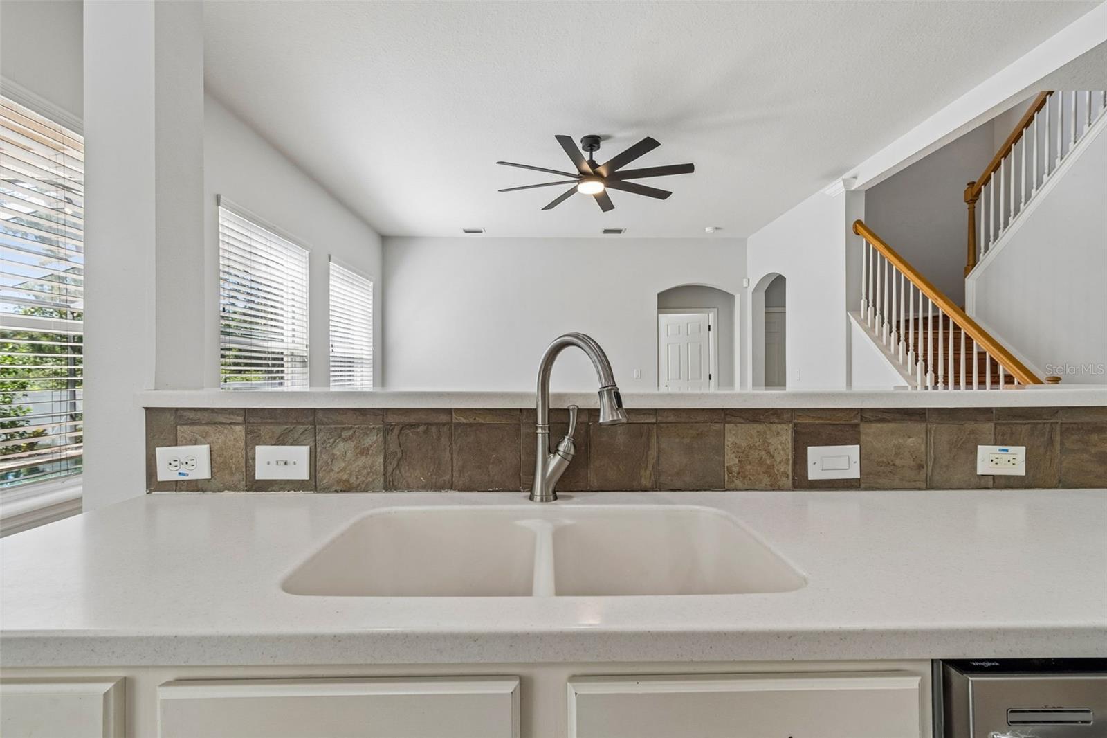 8523 NORTHTON GROVES BLVD — photo 17