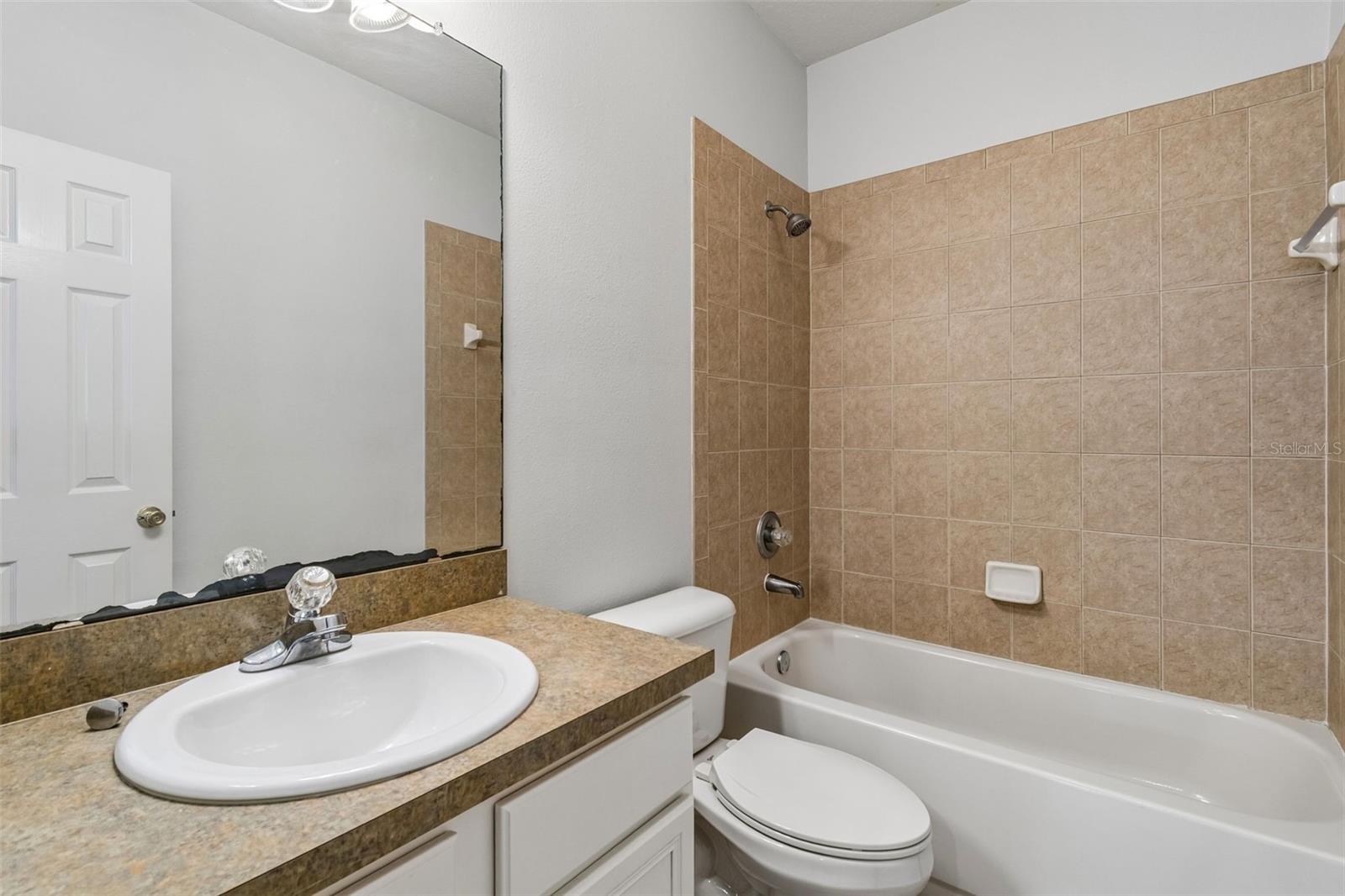 8523 NORTHTON GROVES BLVD — photo 70
