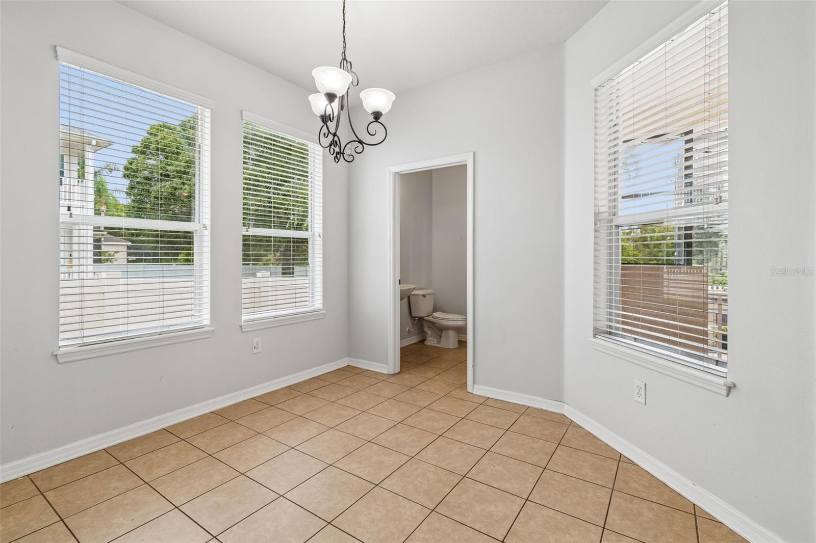 8523 NORTHTON GROVES BLVD — photo 24