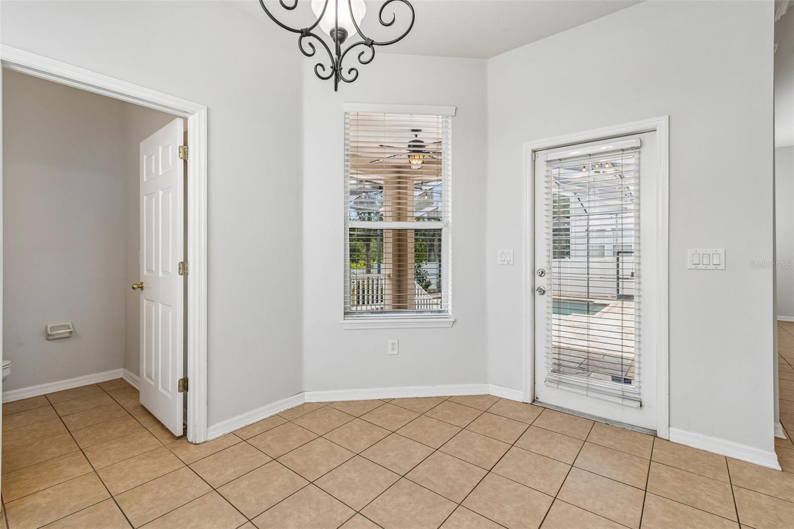 8523 NORTHTON GROVES BLVD — photo 25