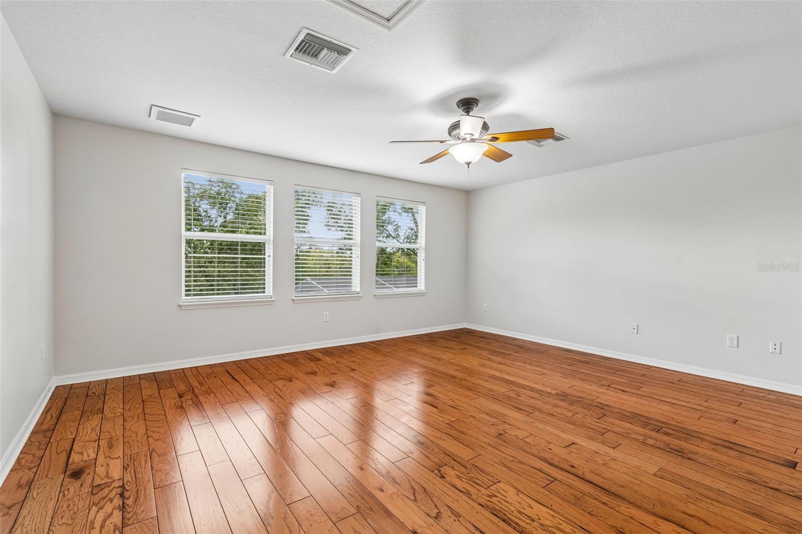 8523 NORTHTON GROVES BLVD — photo 54