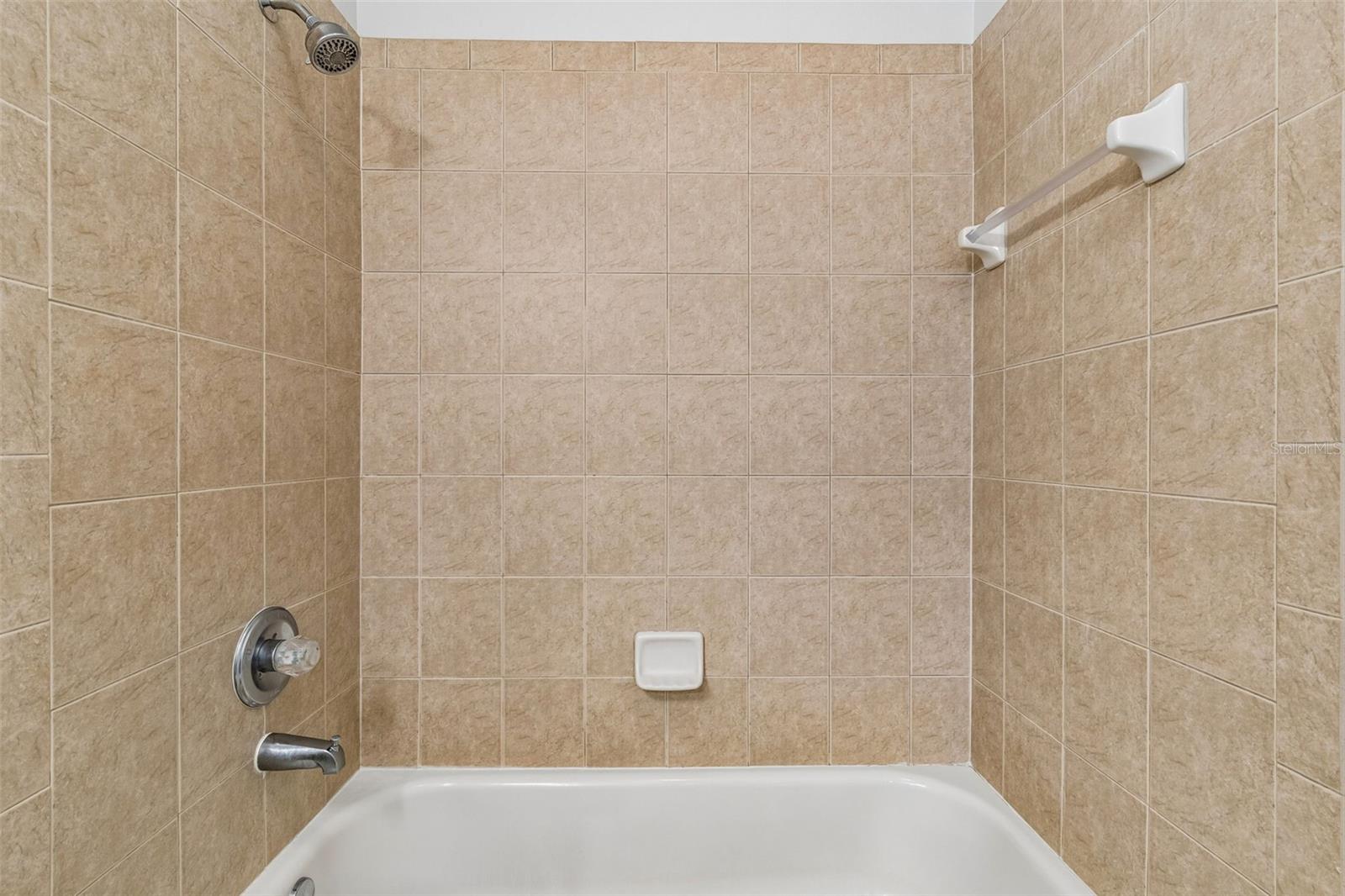 8523 NORTHTON GROVES BLVD — photo 71