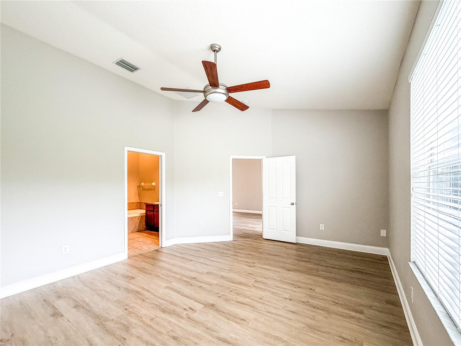 19408 EVERTON PL — photo 13