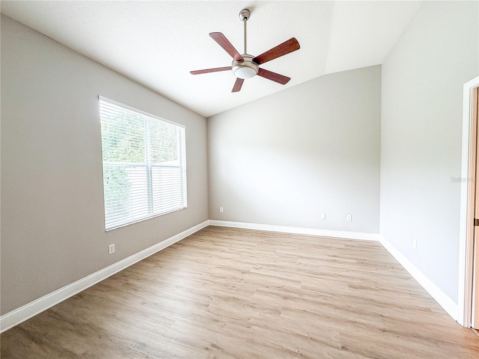 19408 EVERTON PL — photo 12
