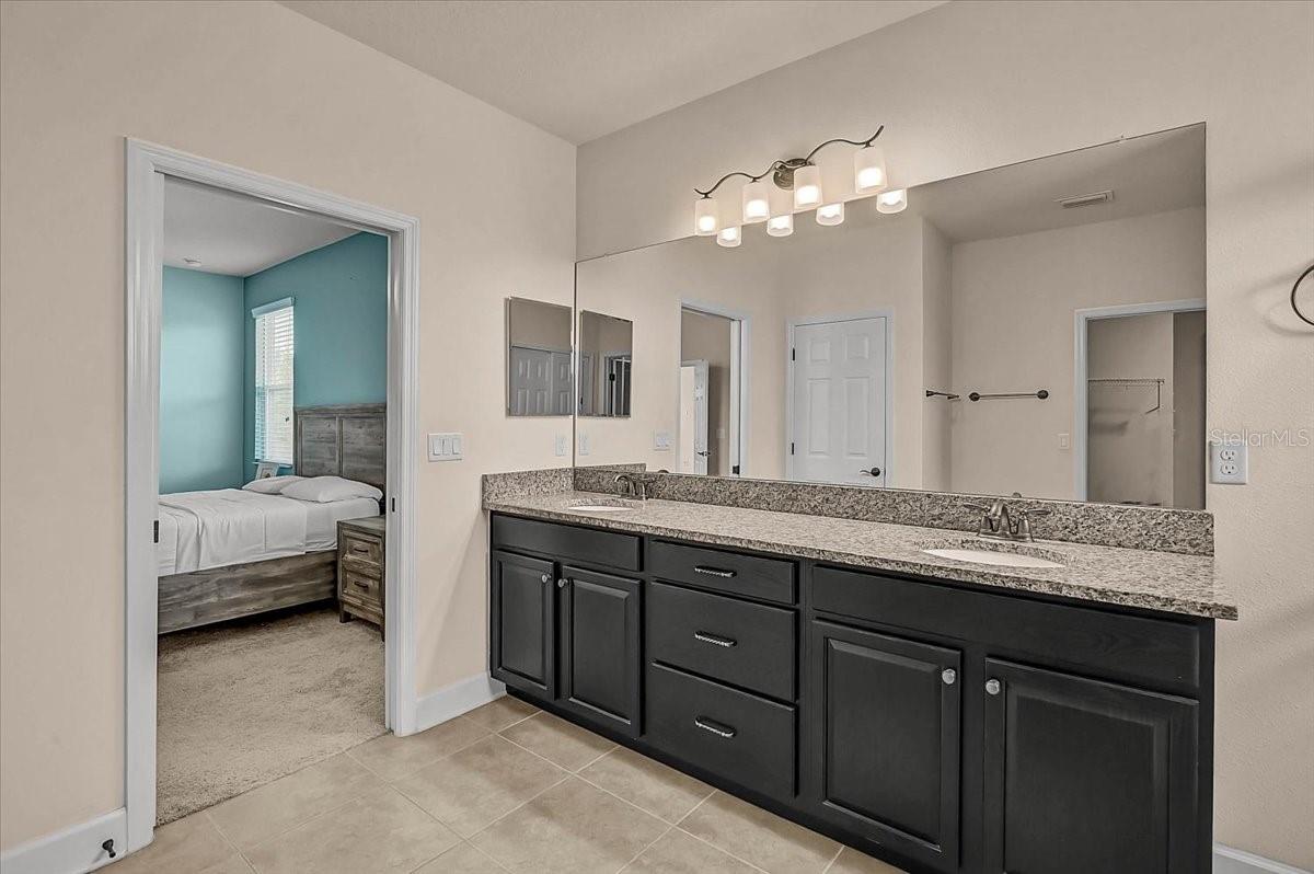 7536 AGUILA DR — photo 28
