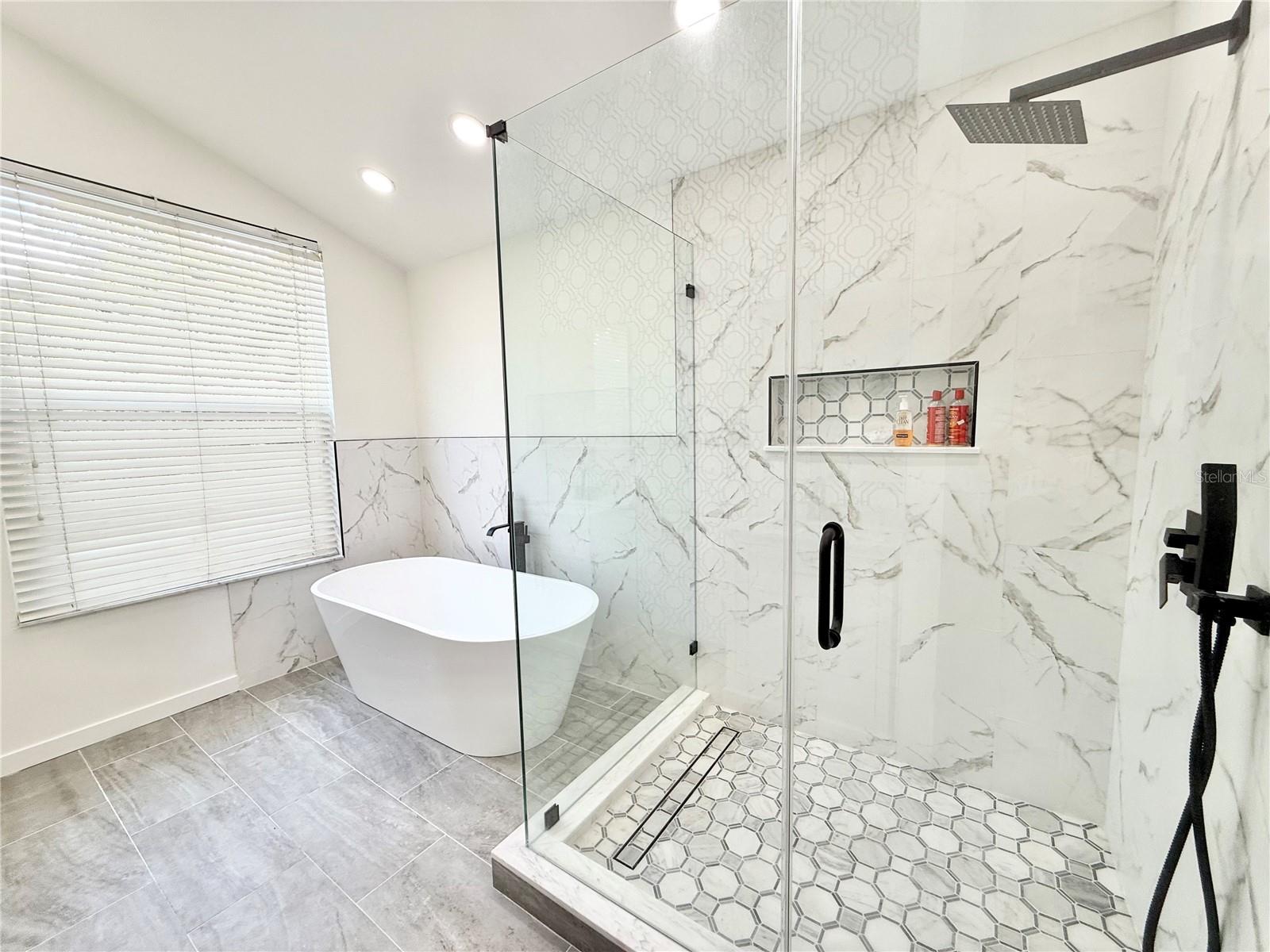 6710 MYRNA DR — photo 49