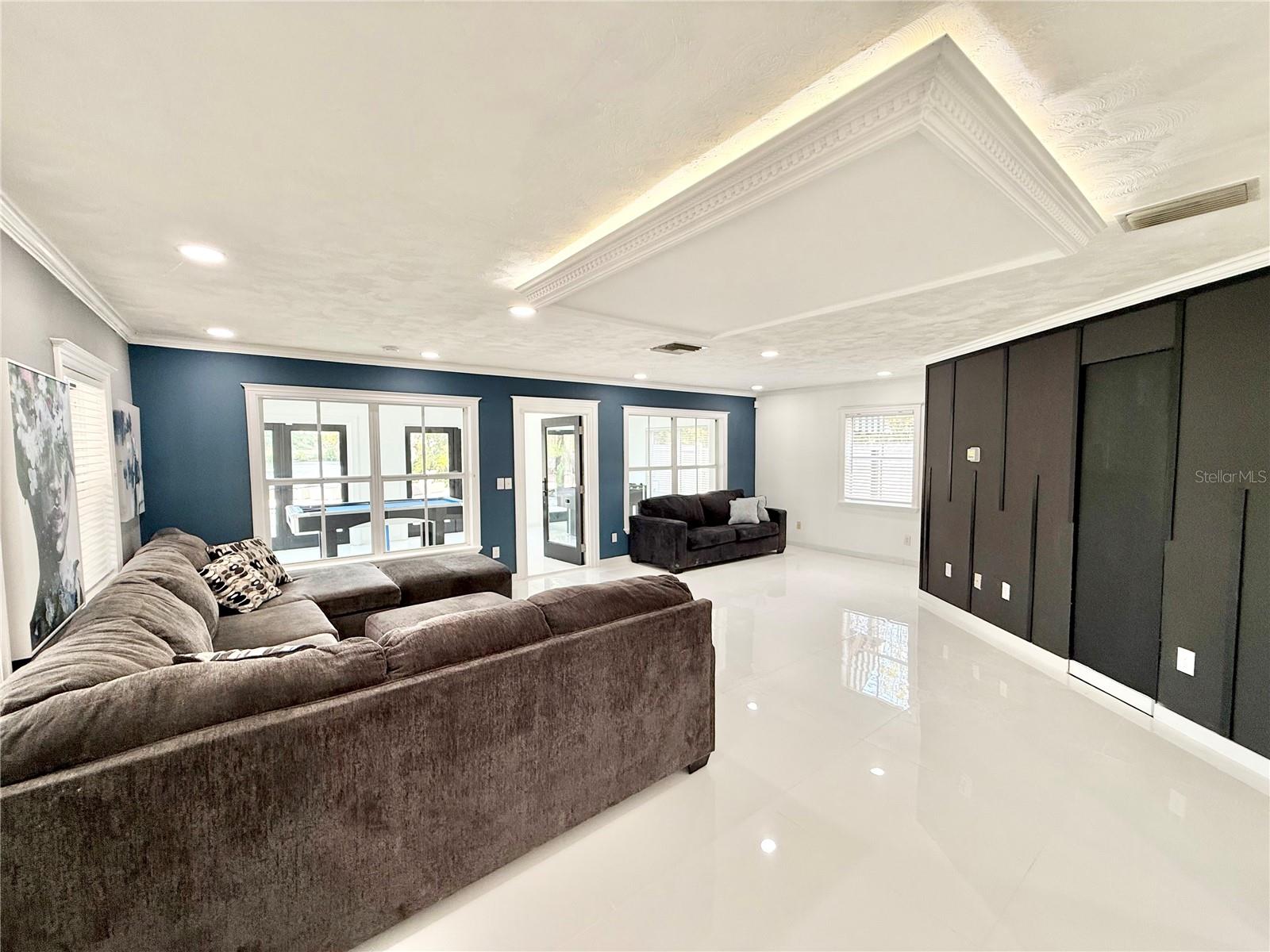 6710 MYRNA DR — photo 29
