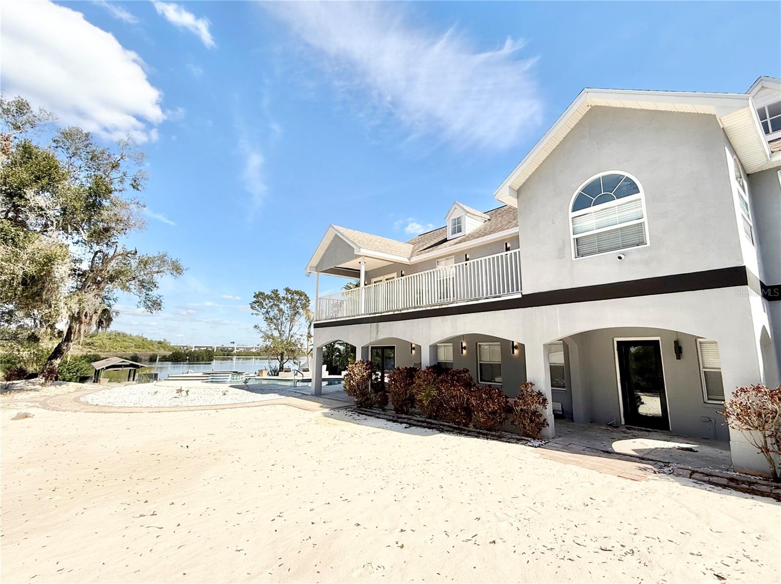 6710 MYRNA DR — photo 15