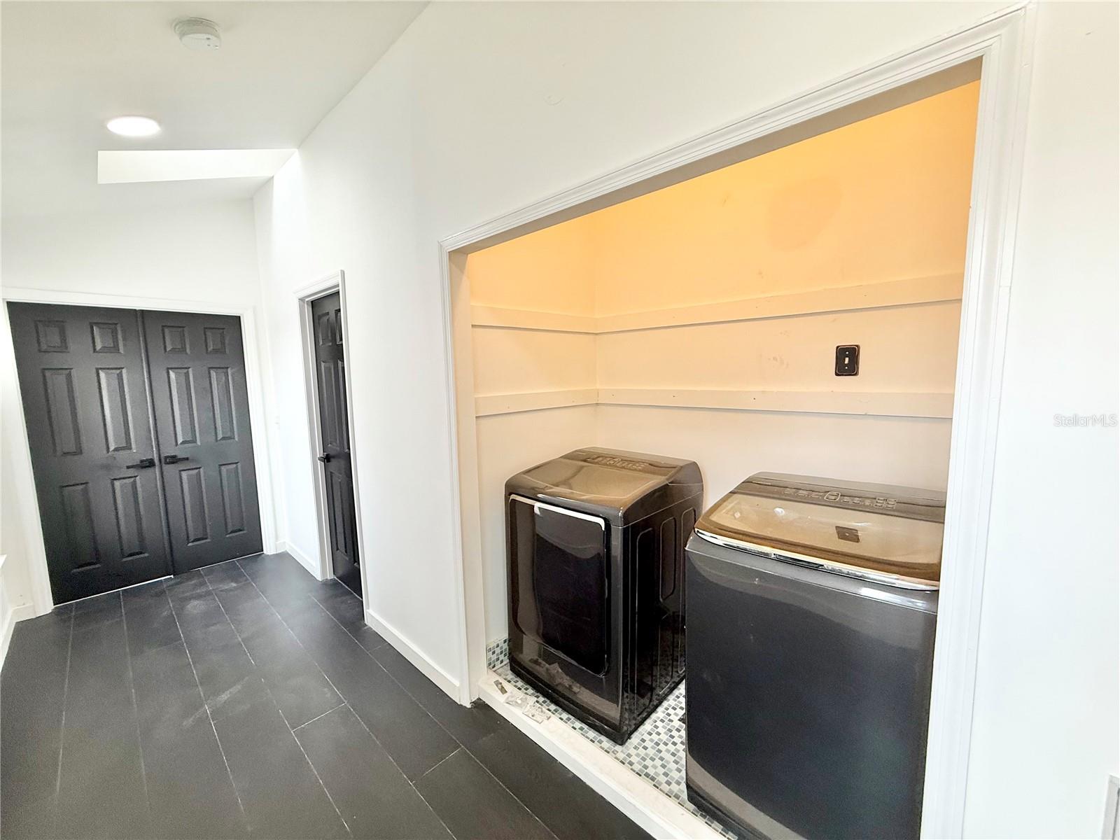 6710 MYRNA DR — photo 46