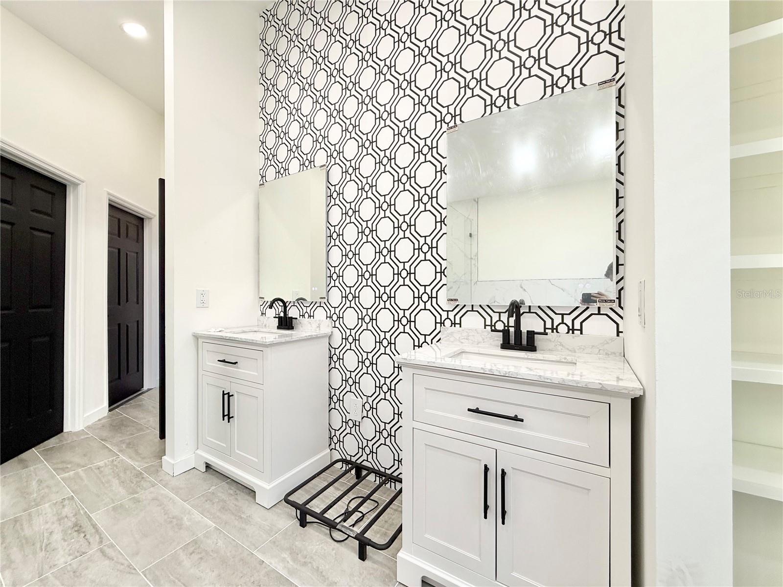 6710 MYRNA DR — photo 50