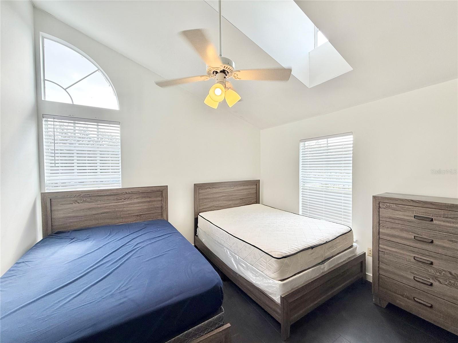 6710 MYRNA DR — photo 37