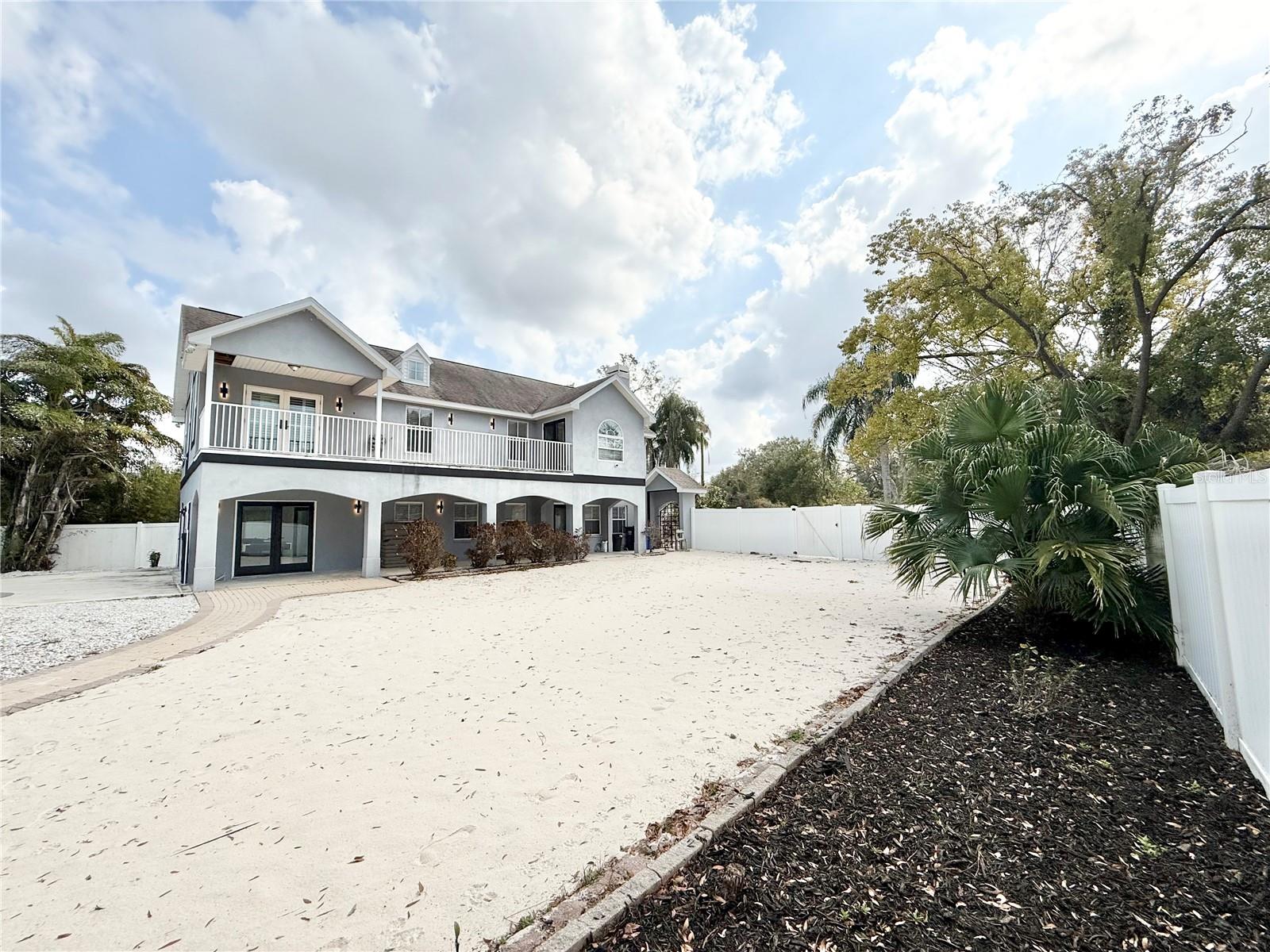 6710 MYRNA DR — photo 13