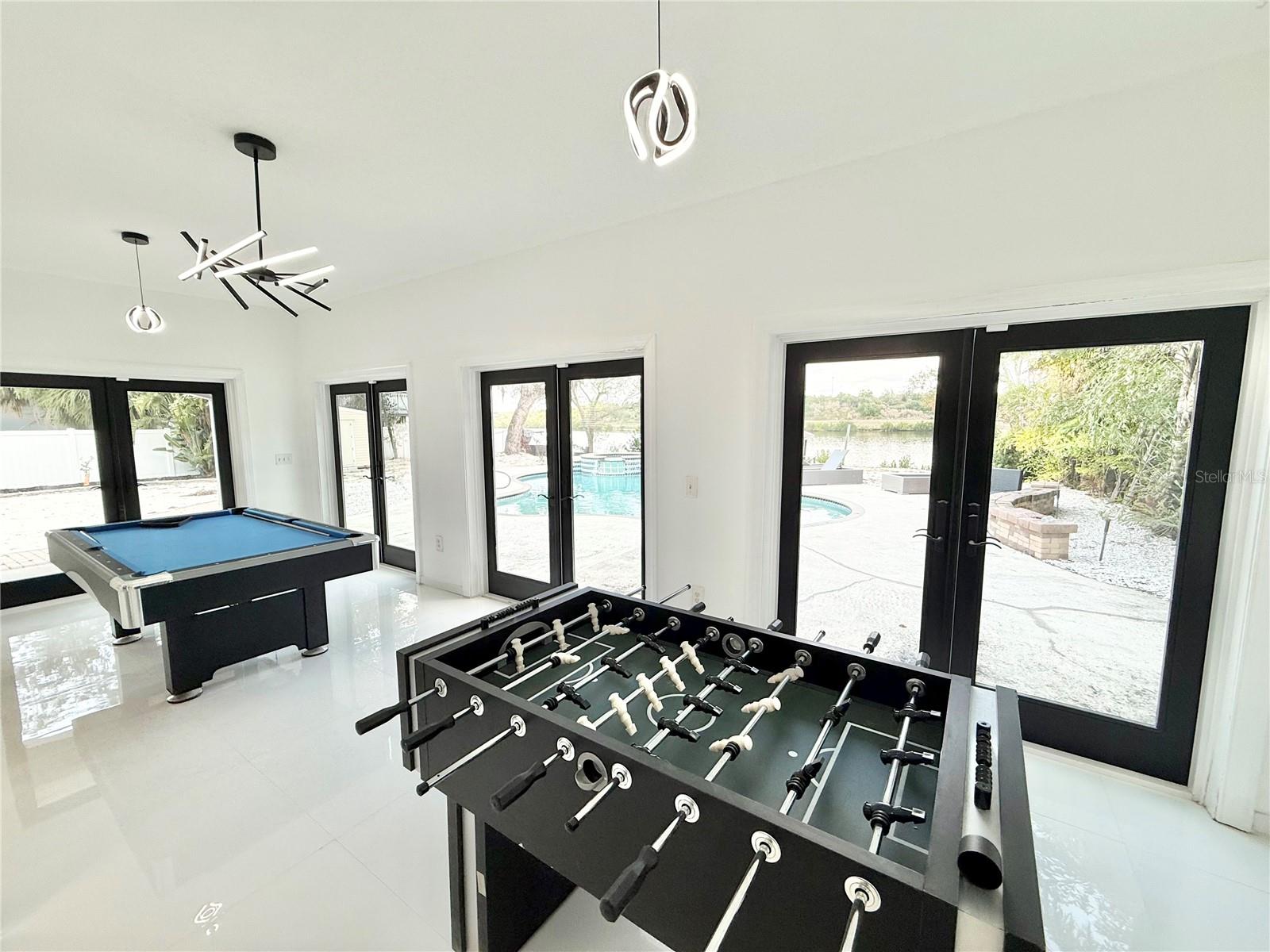 6710 MYRNA DR — photo 32