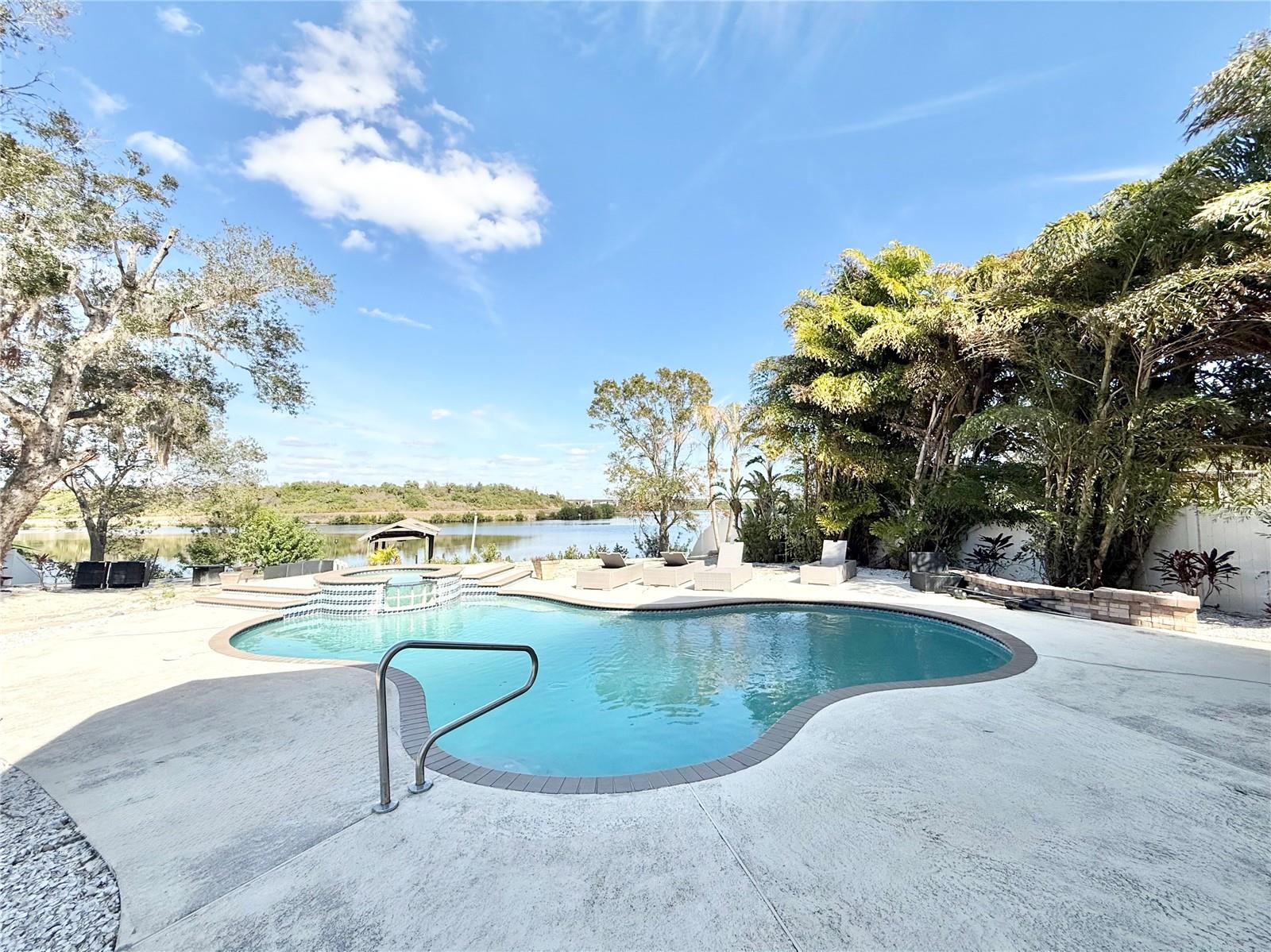 6710 MYRNA DR — photo 4