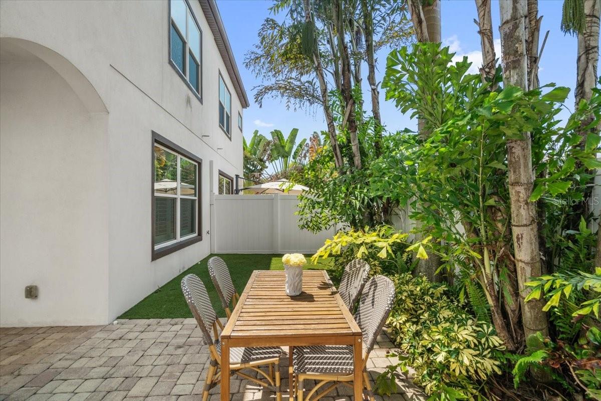 3203 W SANTIAGO ST #B — photo 40