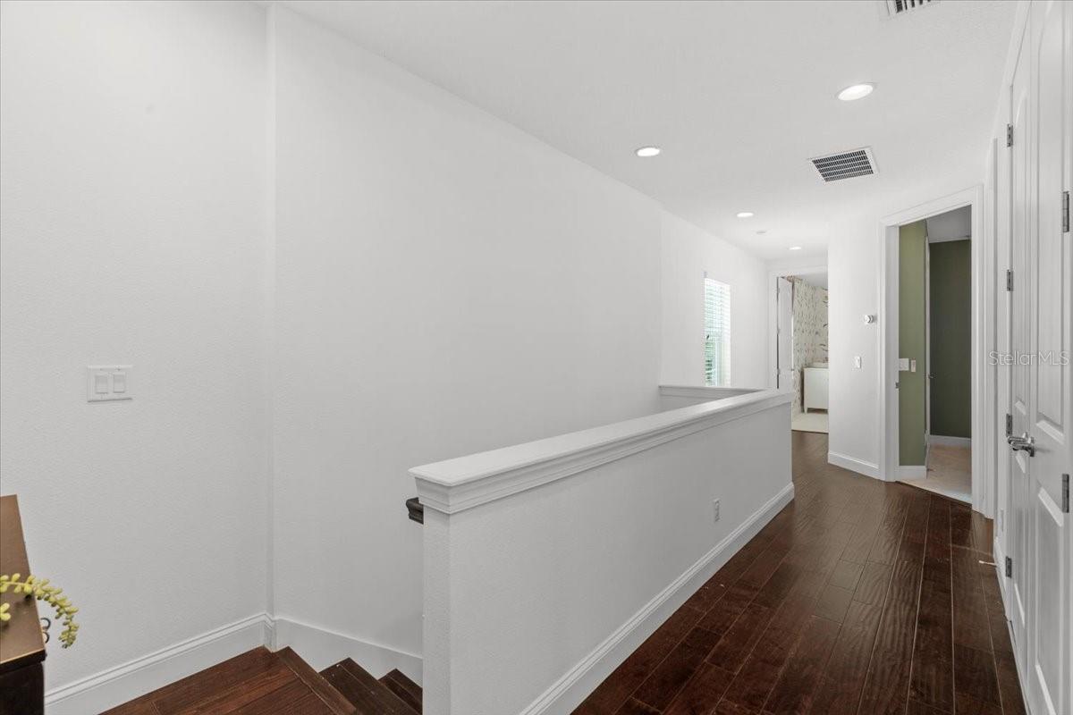 3203 W SANTIAGO ST #B — photo 19