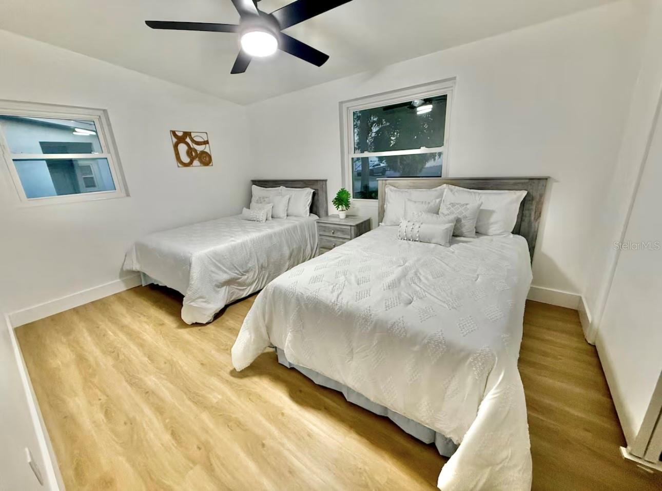2446 SHELLEY ST — photo 8