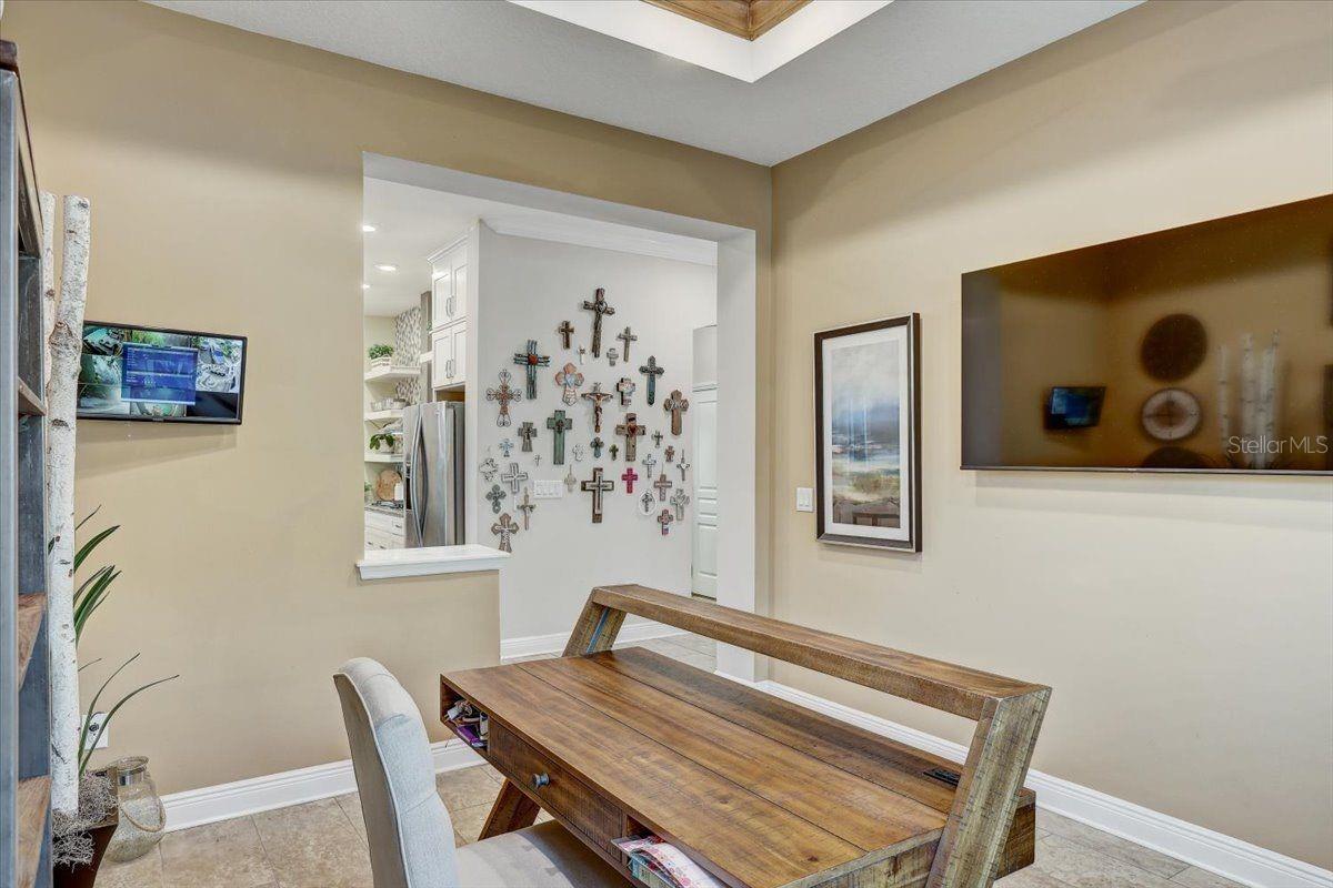 7209 MEETING HOUSE LN — photo 14