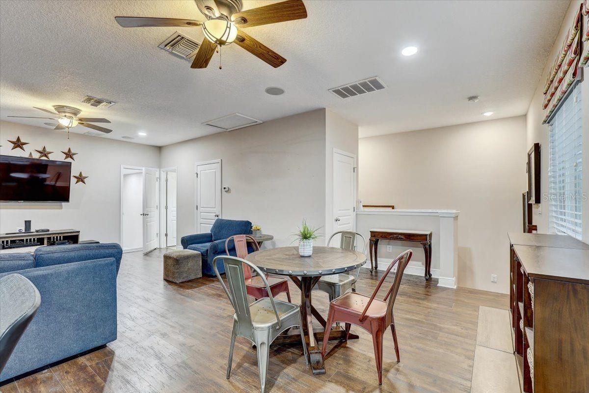 7209 MEETING HOUSE LN — photo 36