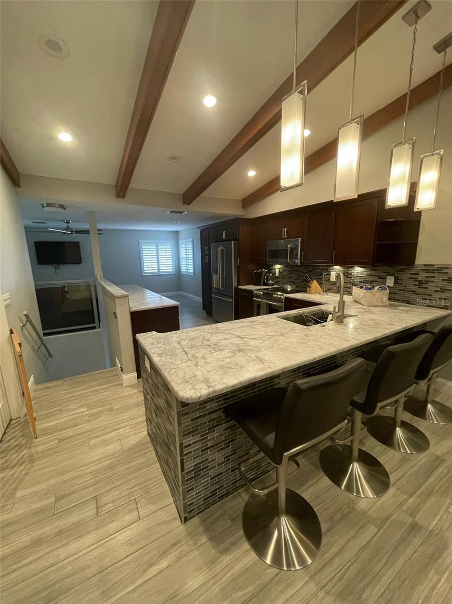 1450 MAHOGANY LN — photo 10