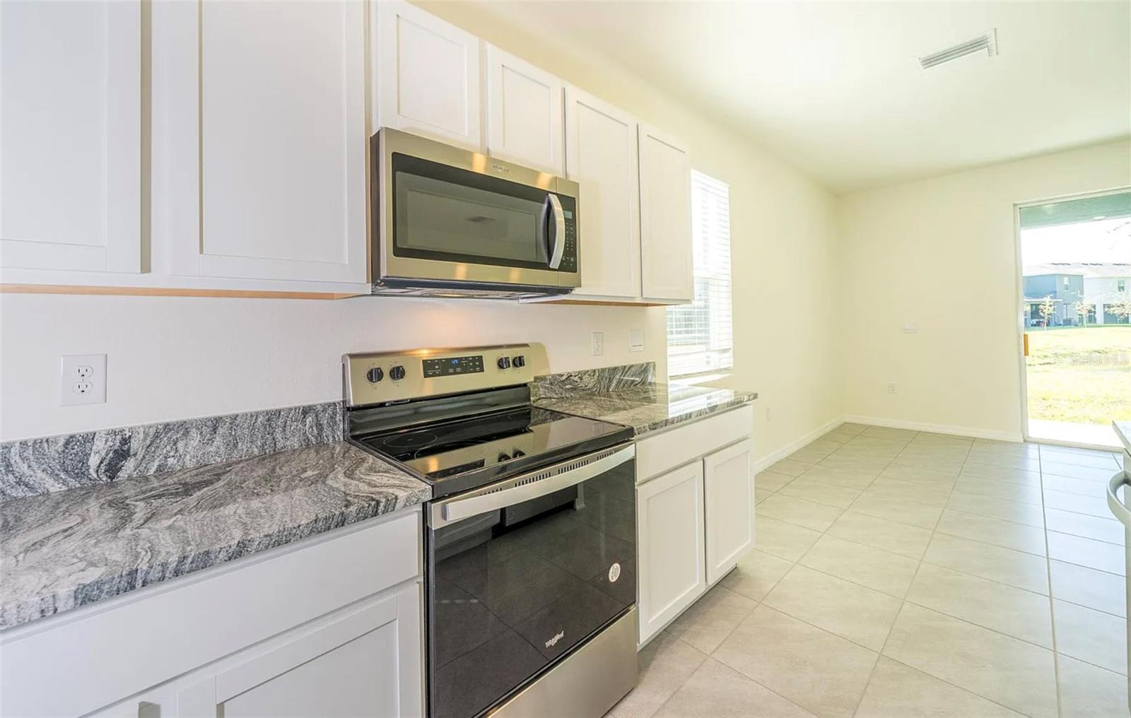 1623 HUBBELL RD — photo 11