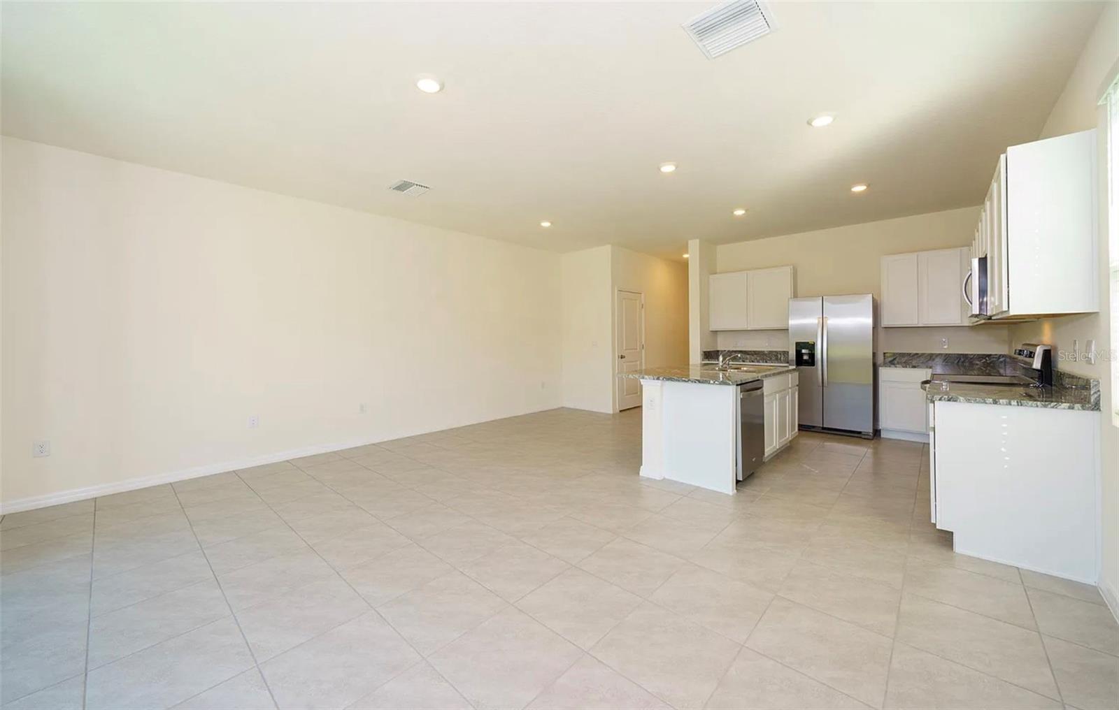 1623 HUBBELL RD — photo 15