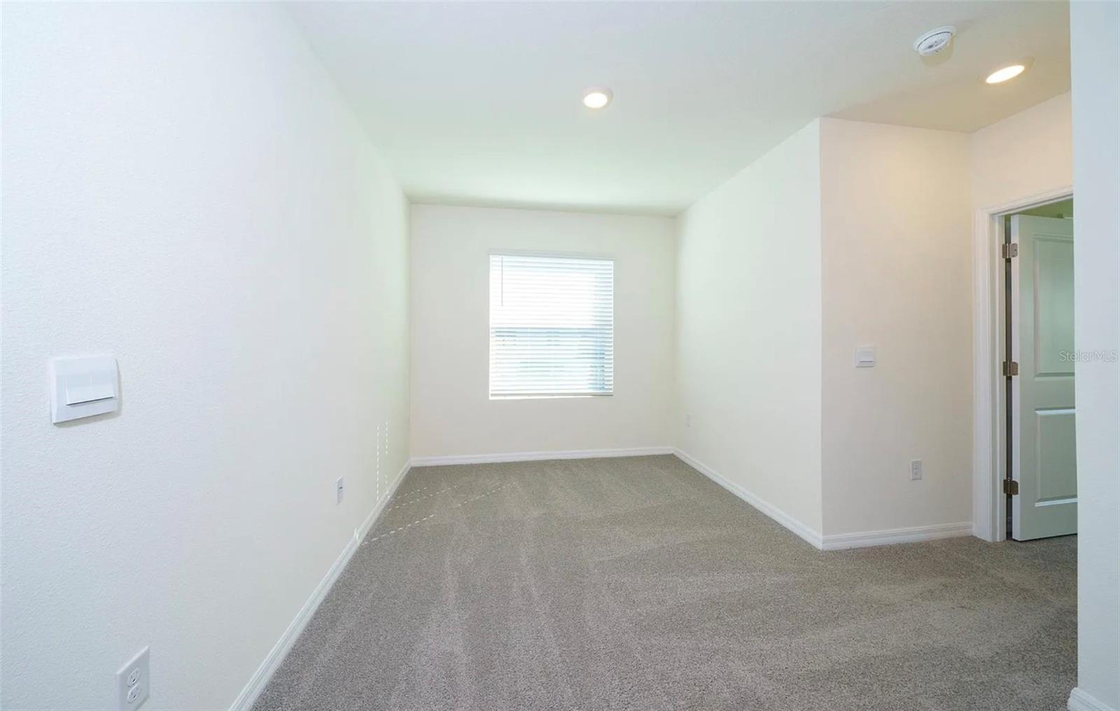 1623 HUBBELL RD — photo 22