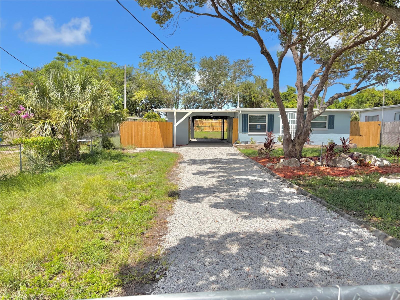 12119 VICTORY DR — photo 51