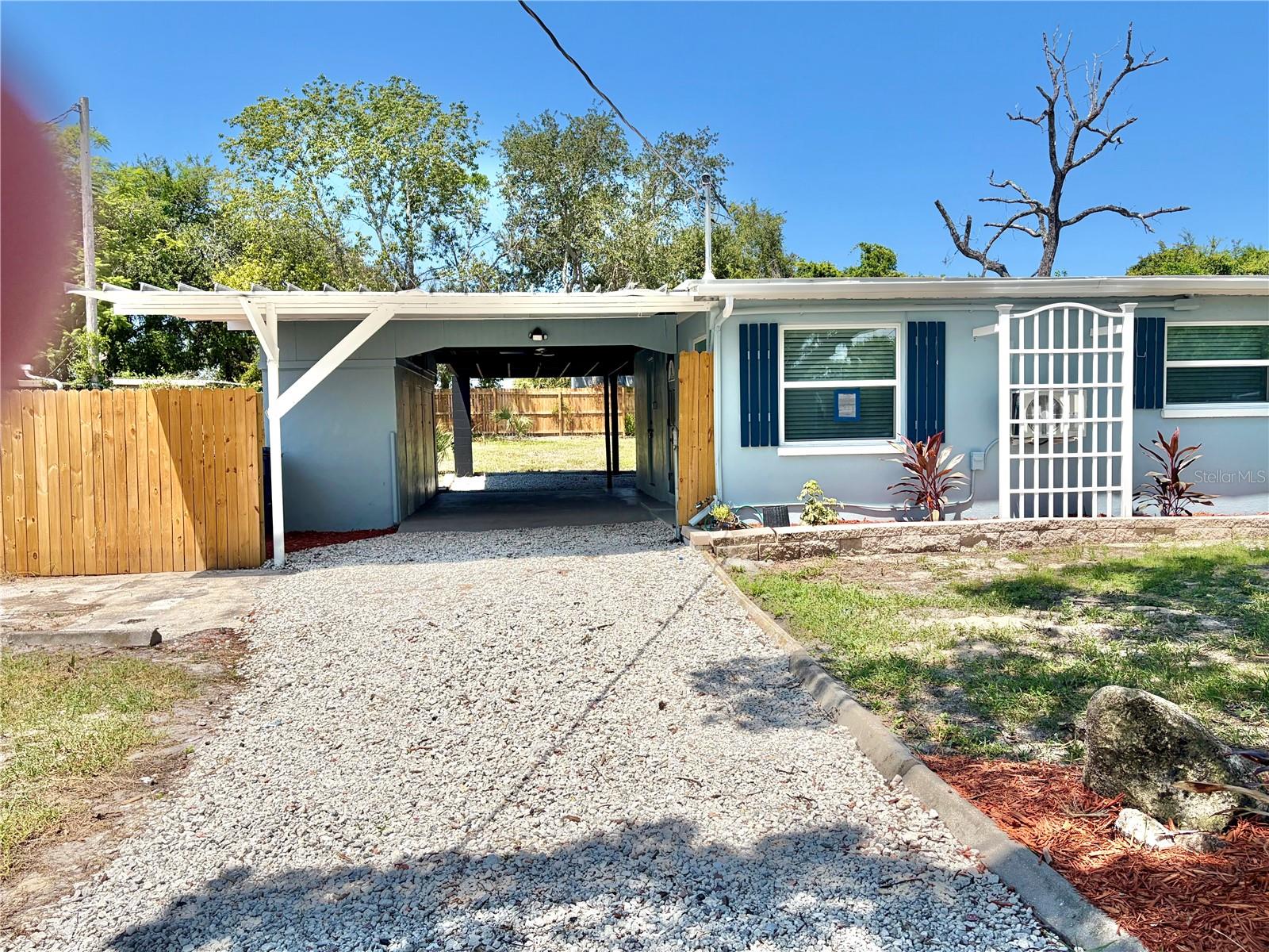 12119 VICTORY DR — photo 58