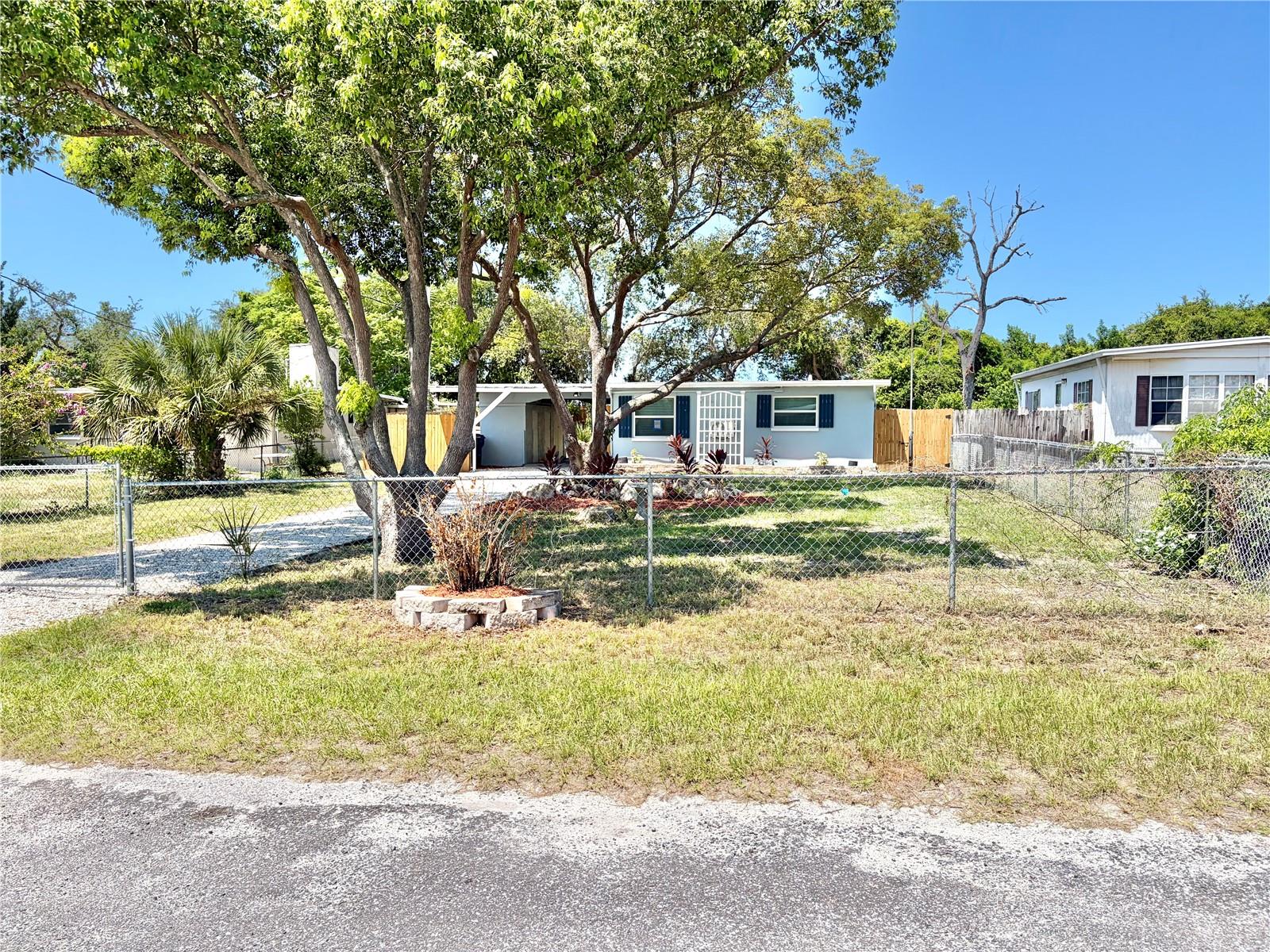 12119 VICTORY DR — photo 55
